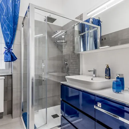 White Living R-home Roma