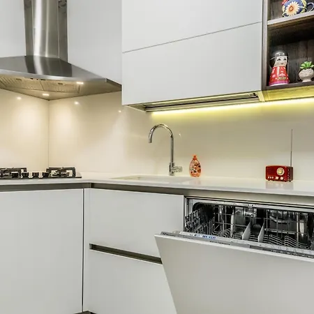 Апартаменты White Living R-home